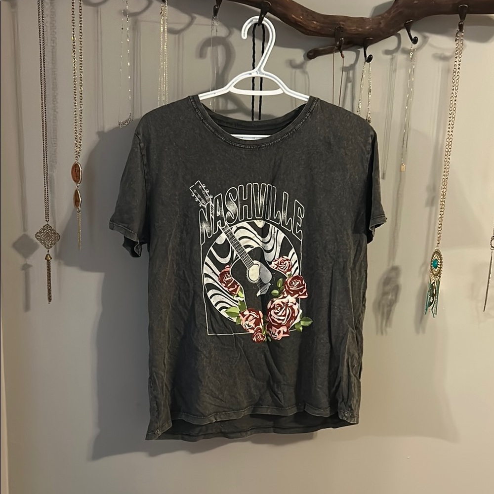 Nashville Graphic T-Shirt